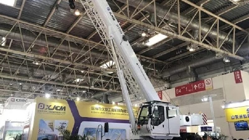 挖掘机发动机保养：关键步骤与注意事项