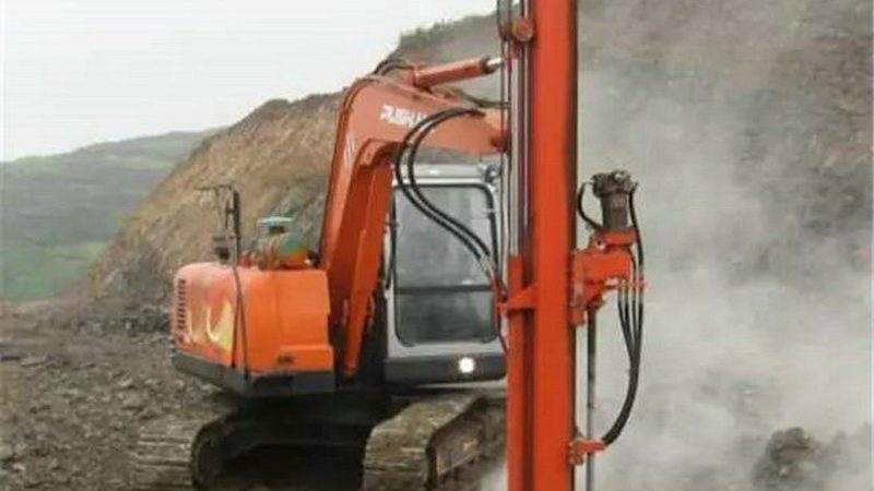 推土机齿轮油选型：标准与关键因素解析**